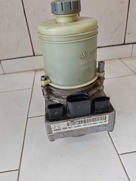 Pompa servodirectie Skoda Fabia 1, VW Polo, Audi A2, tip KOYO, OEM