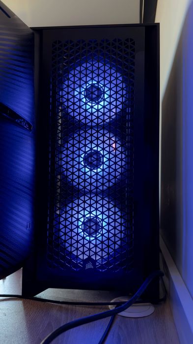 Sistem PC Gaming cu garantie 1 an racire lichid RTX 4070 SUPER + G7 4K