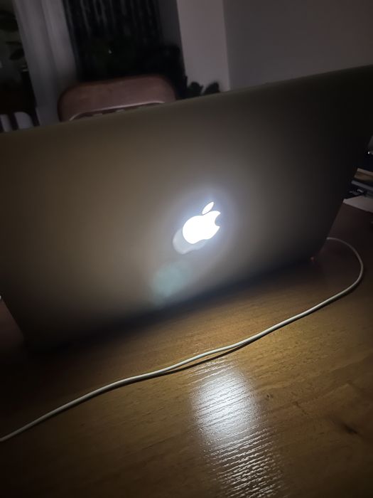 MacBook Pro 15 Retina mid 2012 core i7/8Gb/SSD 250 gb