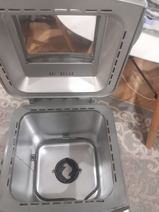 Хлебопечка б/у в отличном рабочем состоянии