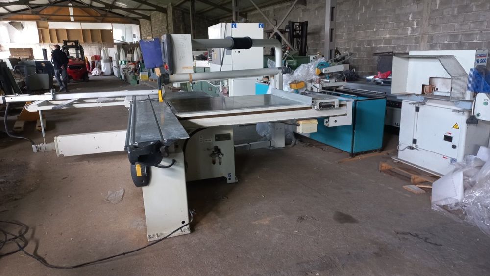 CNC Форматен циркуляр 3200 мм.по 4 оси LAZZARI Mega cnc год.2005