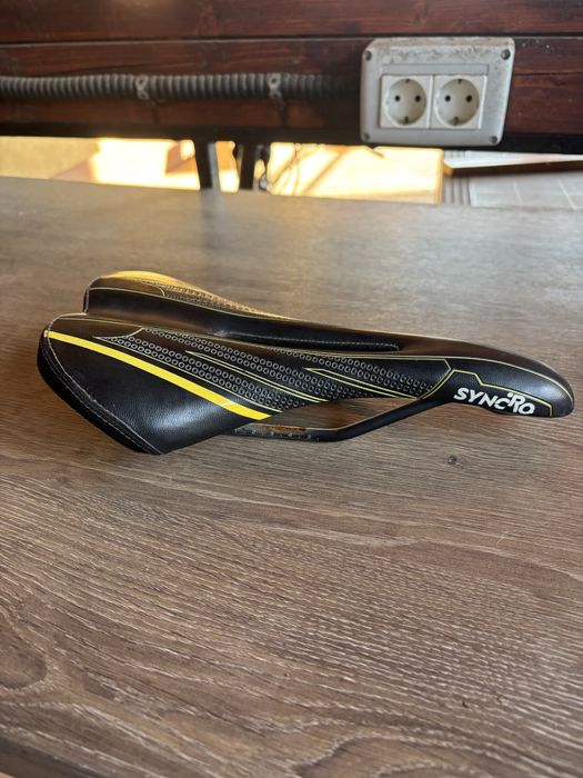 Șa bicicleta + husa cu spuma de memorie