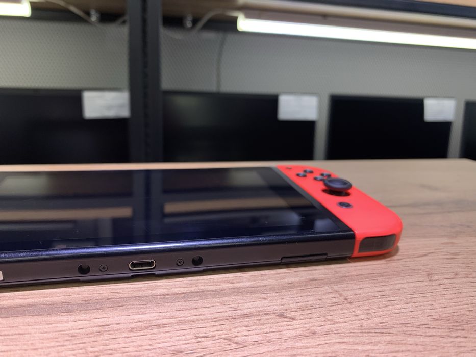 Игровая приставка Nintendo Switch 10667/A10