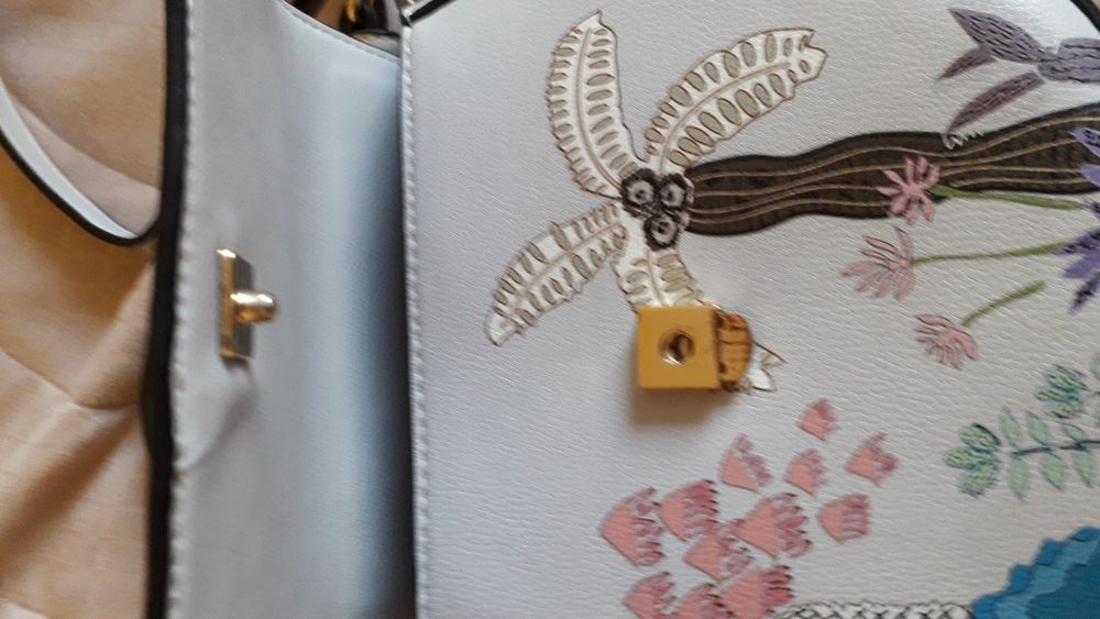 Модерна дамска Чанта