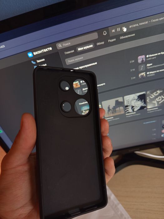 Продам чехол Note 13