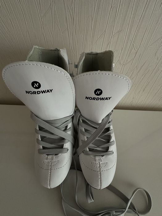 Детские коньки 34 размер