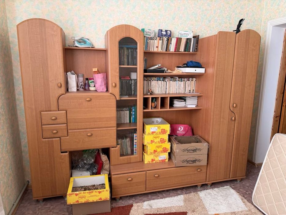 Шкаф гарнитур с зеркалом