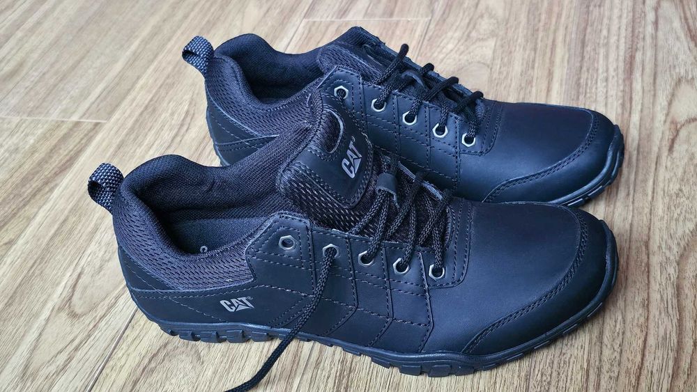 Cat Trekking pantofi Caterpillar Instruct P722309 Negru,marimea 42,pret 300 lei