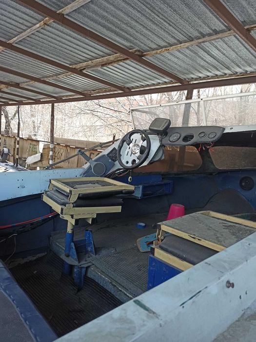 продам катер Ладога 2 тримаран