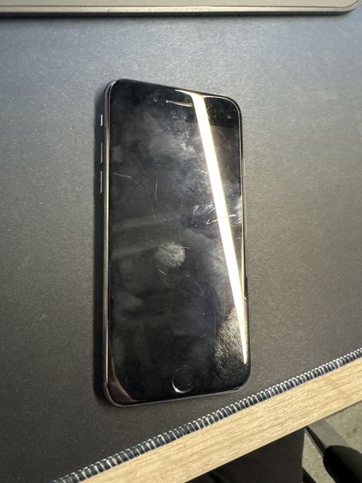 Iphone se рабочий