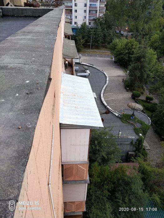 Ремонт кровли балконных козырьков