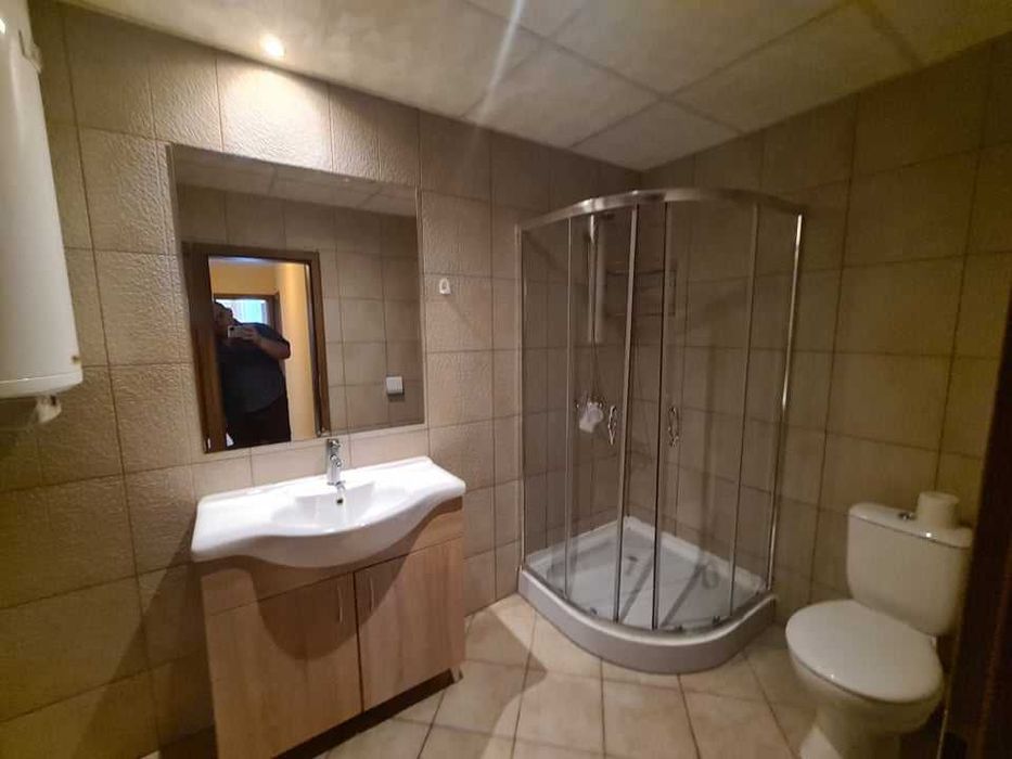 Дава се под наем Тристаен апартамент в Бургас, Славейков - 70 кв.м за 306 € - Снимка #2