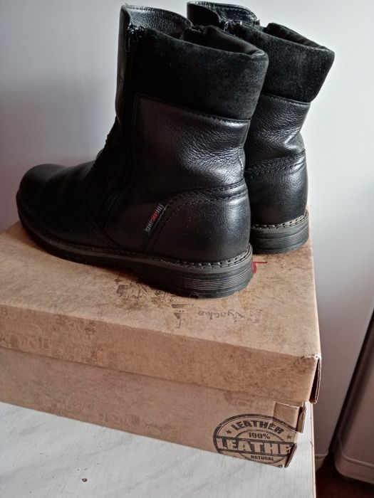 Зимние сапоги 35.