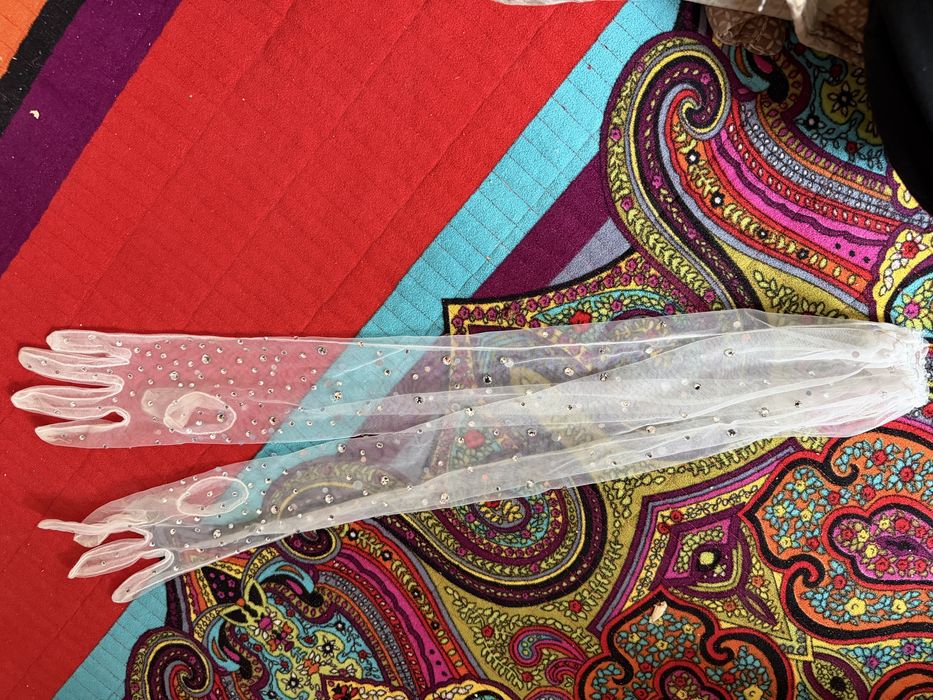 Перчатки своровские камни