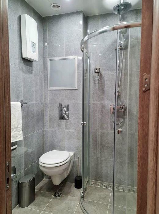 Дава се под наем Двустаен апартамент в Варна, Център - 50 кв.м за 613 € - Снимка #6