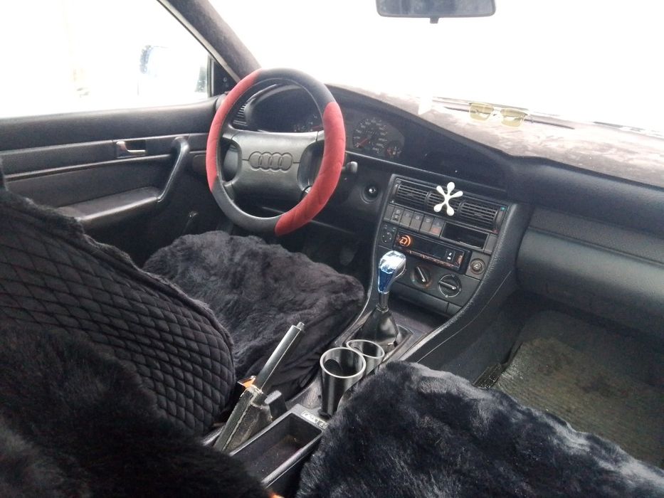 Audi 100C4  срочно