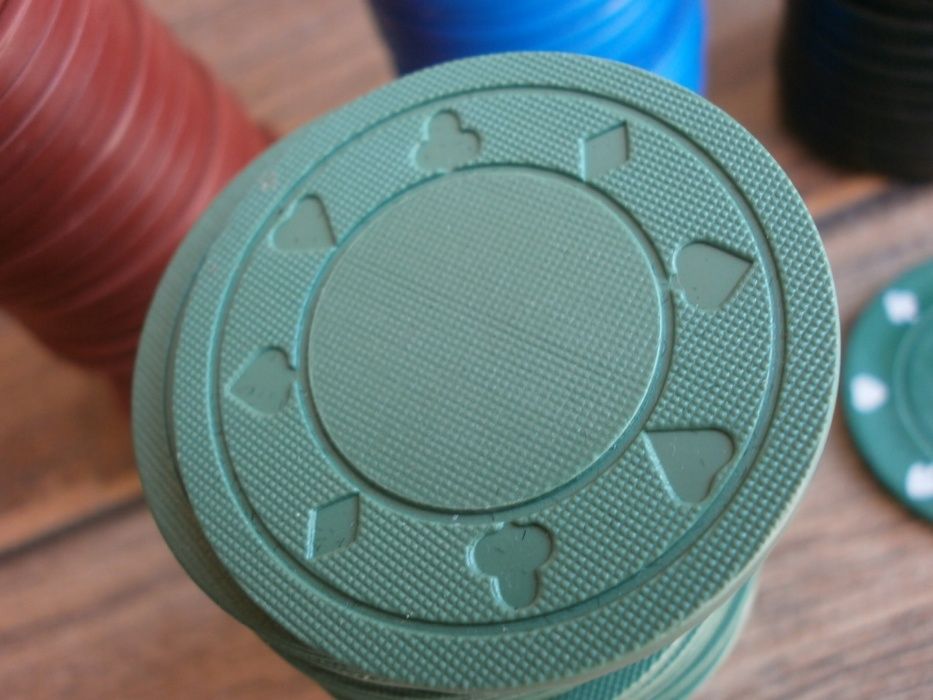 101 бр. Чипове за Покер