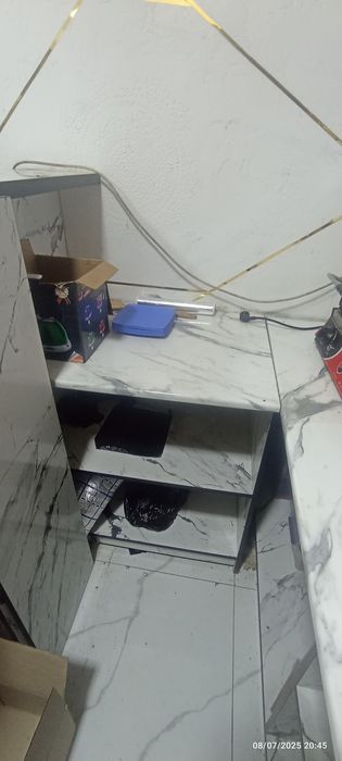 Fasfood mebel yangi 3 oy ishlatilgan