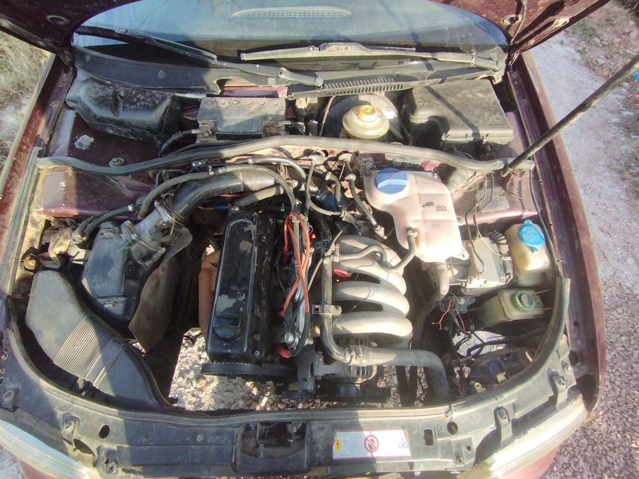 Ауди А4 Б5 1995 год 1.6