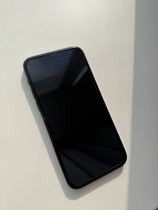 Продам Iphone 12 pro