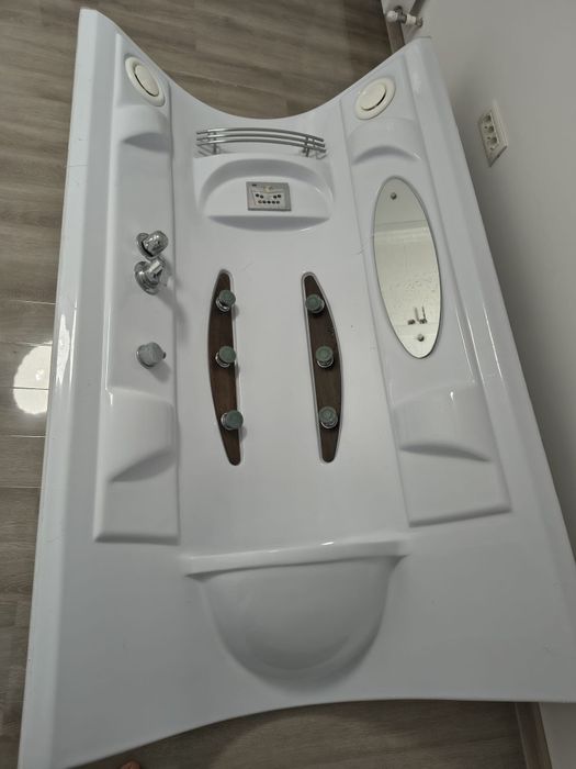 Cabina de duș cu radio
