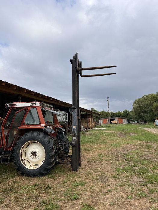 Stivuitor tiranți tractor