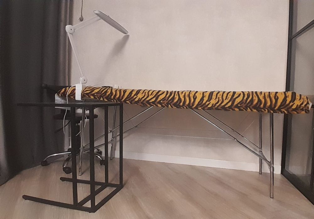 Кушетка в комплекте