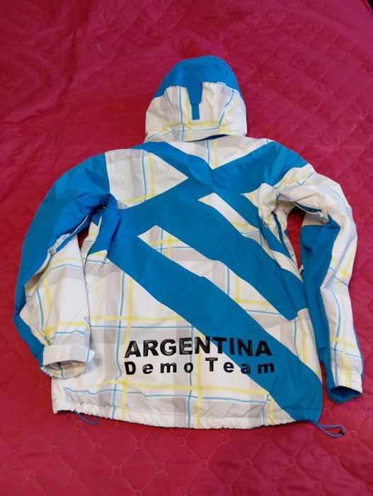 Ски екипи- Helly Hansen, Columbia,Wave Board.