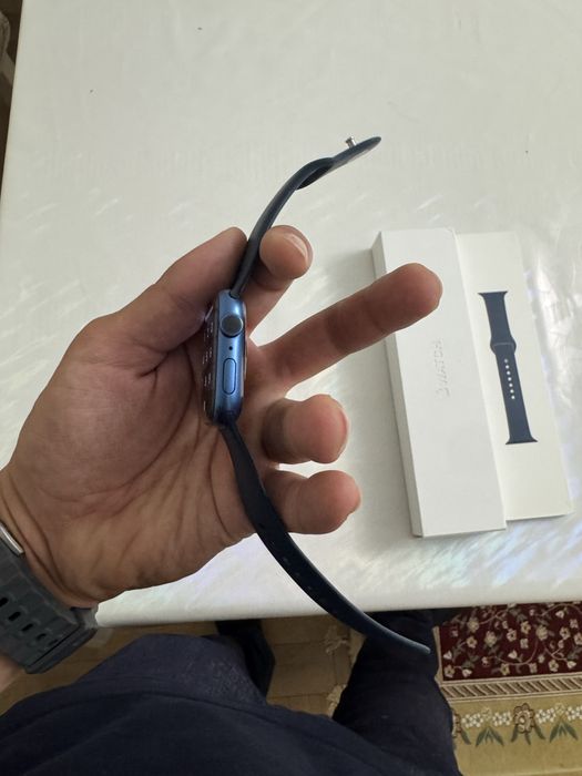 Продаю Apple Watch Series 7
