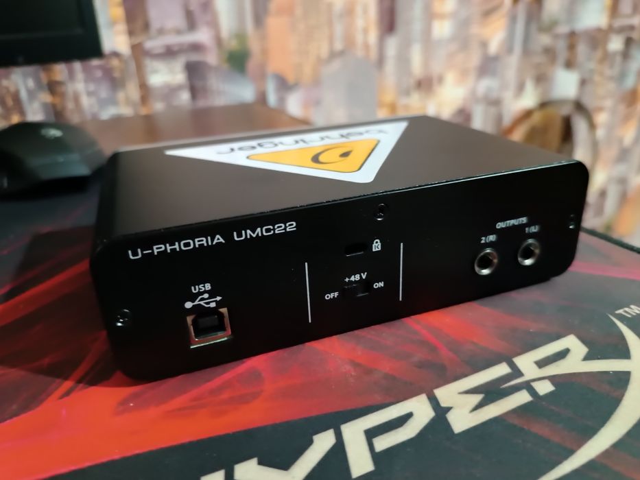 звуковая карта BEHRINGER U-Phoria UMC22