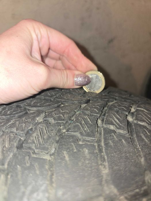 Зимни автомобилни гуми 165/65/14