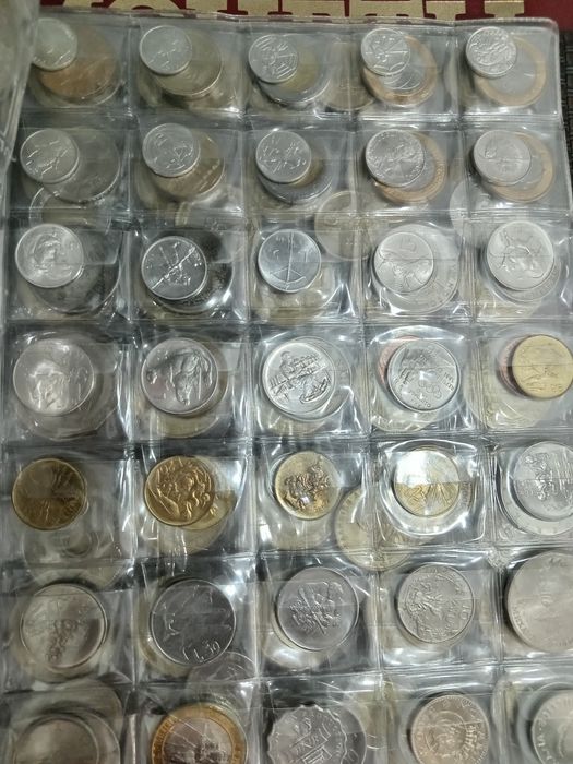 Продам коллекцию монет