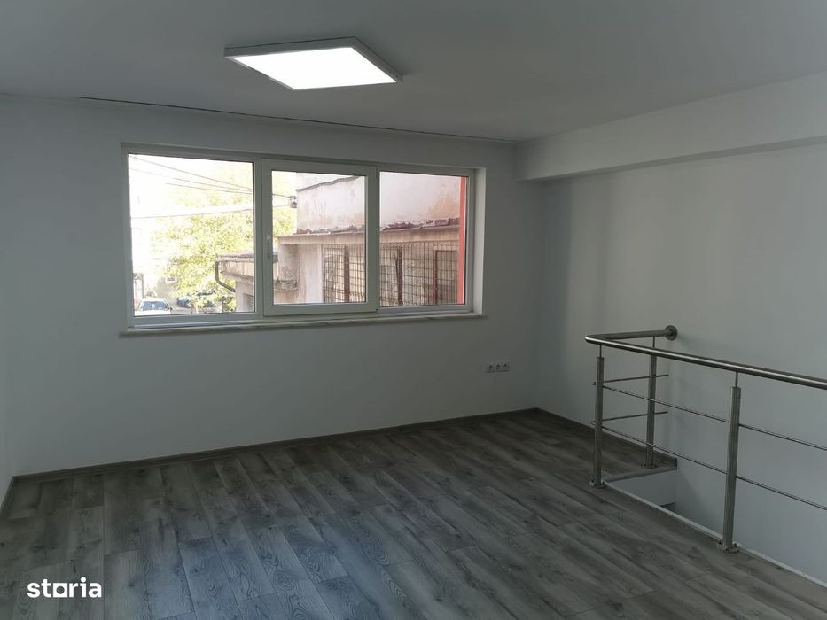 Spatiu comercial zona piata centrala,parter+etaj, suprafata utila 60mp