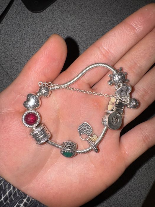 Гривна Pandora.