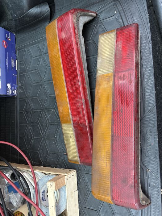 Set lampi spate Ford granada mk2