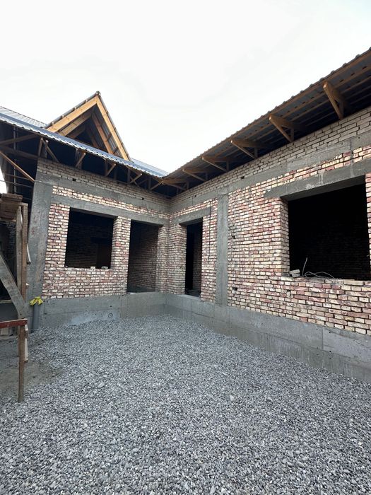 Aziz Tepada yangi uy