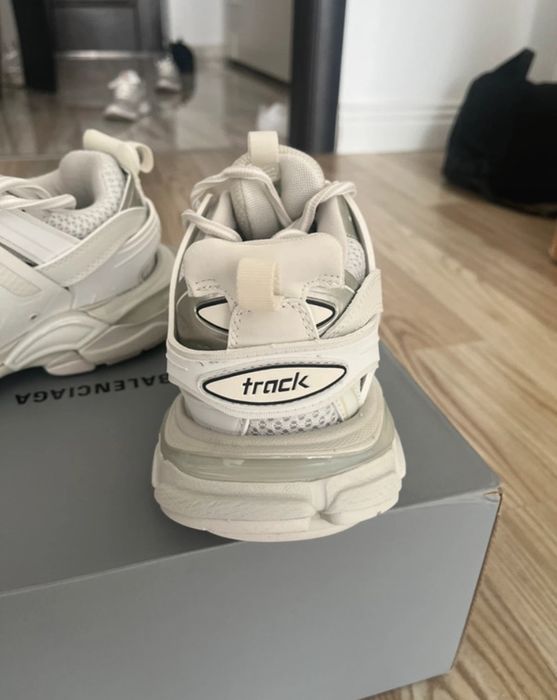 Balenciaga track