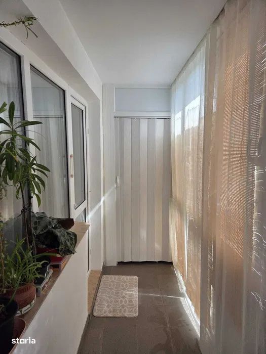 Apartament cu 4 camere, decomandat, cu boxa – Manastur, Aleea Negoiu