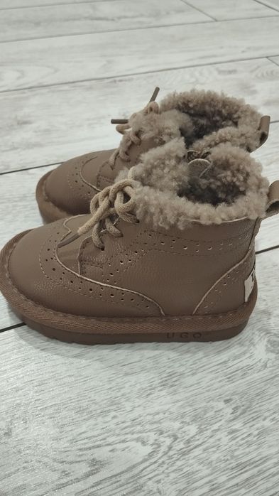 Продам зимние ботинки