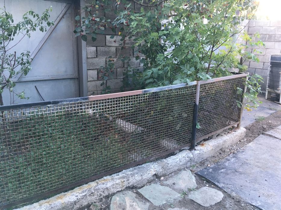 Оградки металлические