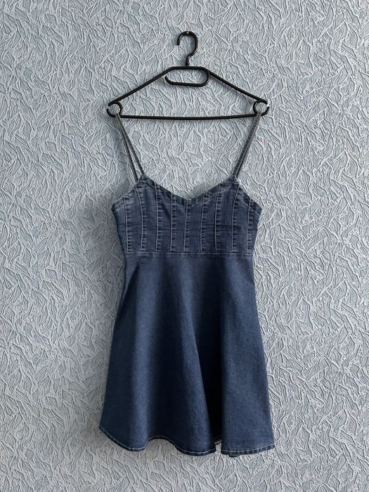 Продаю платья