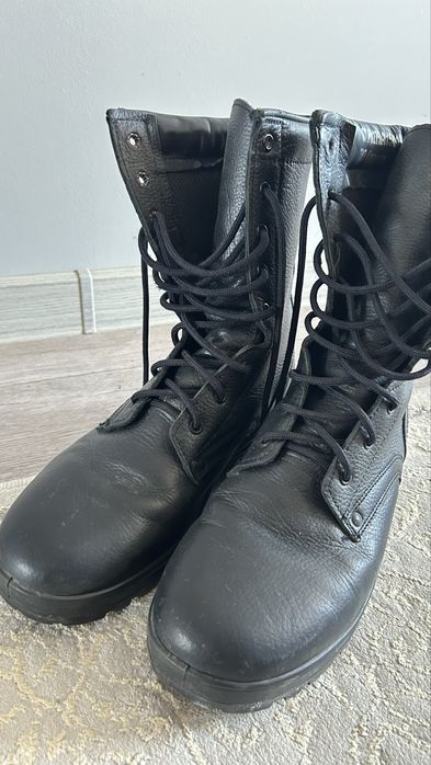 Продам берцы новые