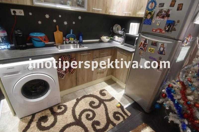 Продава се Етаж от къща в Пловдив, Христо Смирненски - 180 кв.м за 889 €/кв.м - Снимка #2