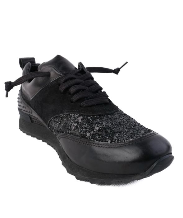 Брендовые кроссовки