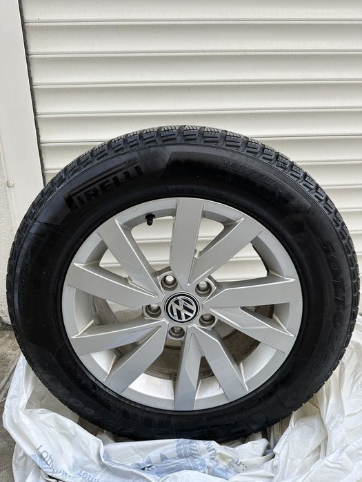 Оригинални джанти с гуми 16 за VW