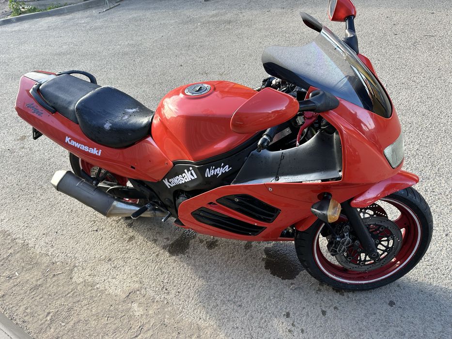 Продам Suzuki Rf400