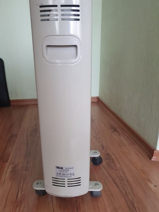 Обогреватель Vitek, 5 секций, с вентилятором