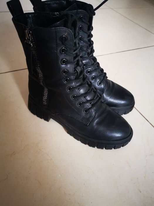 Cizmulite de iarna nr 35