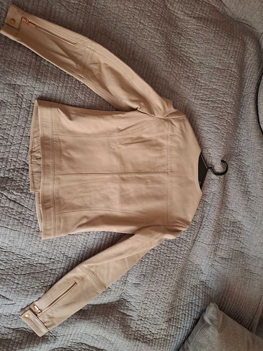 Яке от естествена кожа Esprit пудрено розово-бежово