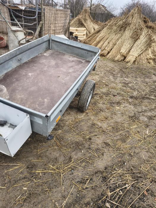 Vând mașină cu remorcată